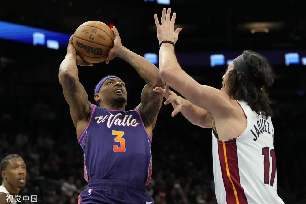 防守队员进 防守队员进